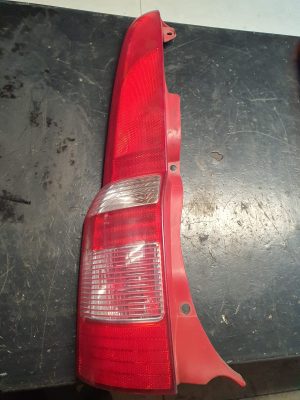 IMG-20251209-WA0039 Fanale Posteriore Sinistro (SX, lato guidatore) corpo Rosso FIAT PANDA (169) dal 2003 al 2011