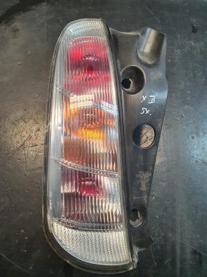 Fanale Posteriore Sinistro (SX, lato guidatore) plastica bianca LANCIA YPSILON  dal 2003 al 2006