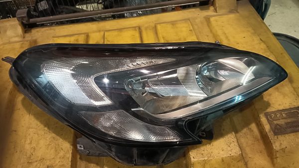 Proiettore Anteriore Destro (DX, lato passeggero) OPEL CORSA E dal 2015 al 2022