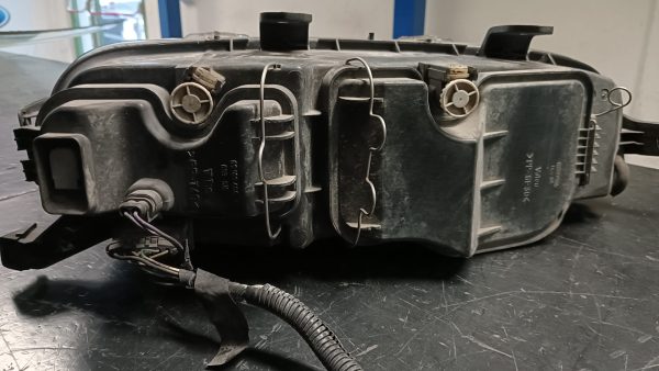 Proiettore Anteriore Sinistro (SX, lato guidatore) FIAT PUNTO (188 FANALINA) 2a serie dal 2000 al 2004