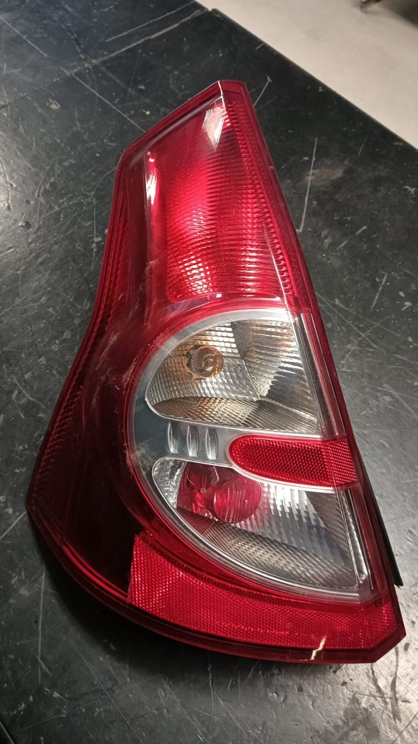 Fanale Posteriore Sinistro (SX, lato guidatore) DACIA SANDERO 1A Serie dal 2008 al 2012